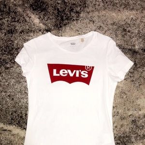 Levi’s logo women’s shirt